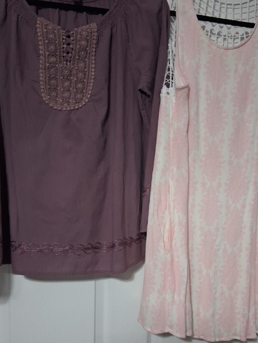 Set of 2 Gloria Vanderbilt Mauve Peasant Top & Pink Patterned Tank Dress Sz L.